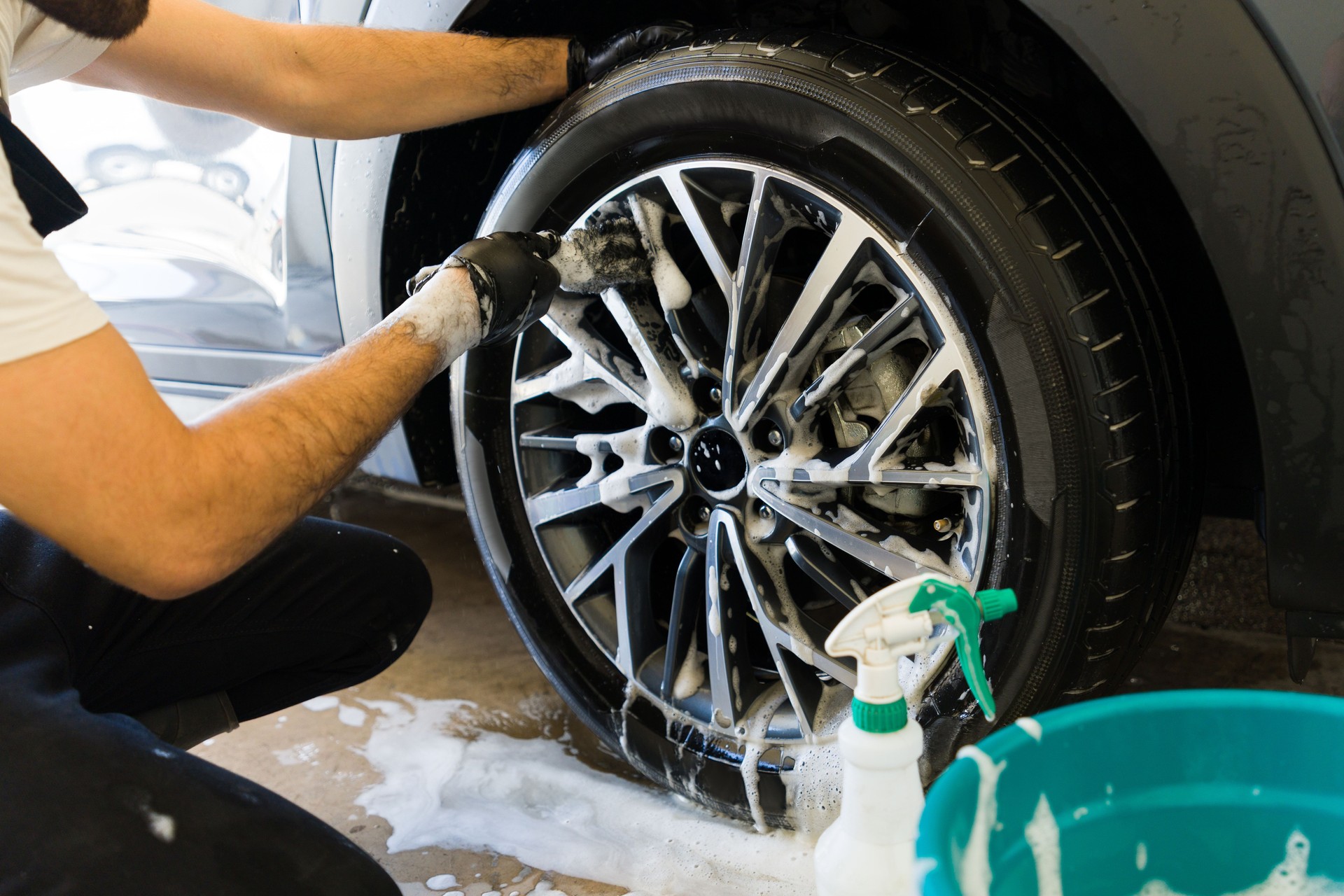 Washing the car tire at the car wash